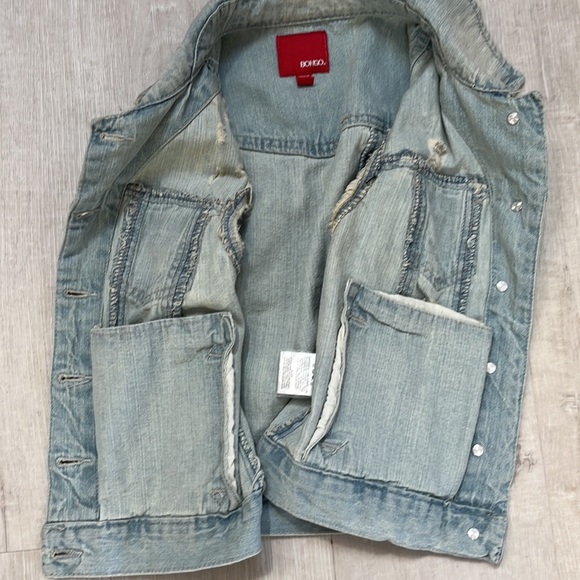 Bongo Distressed Jean Vest - Picture 2 of 5
